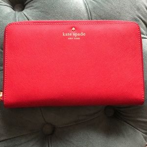 Kate spade travel wallet
